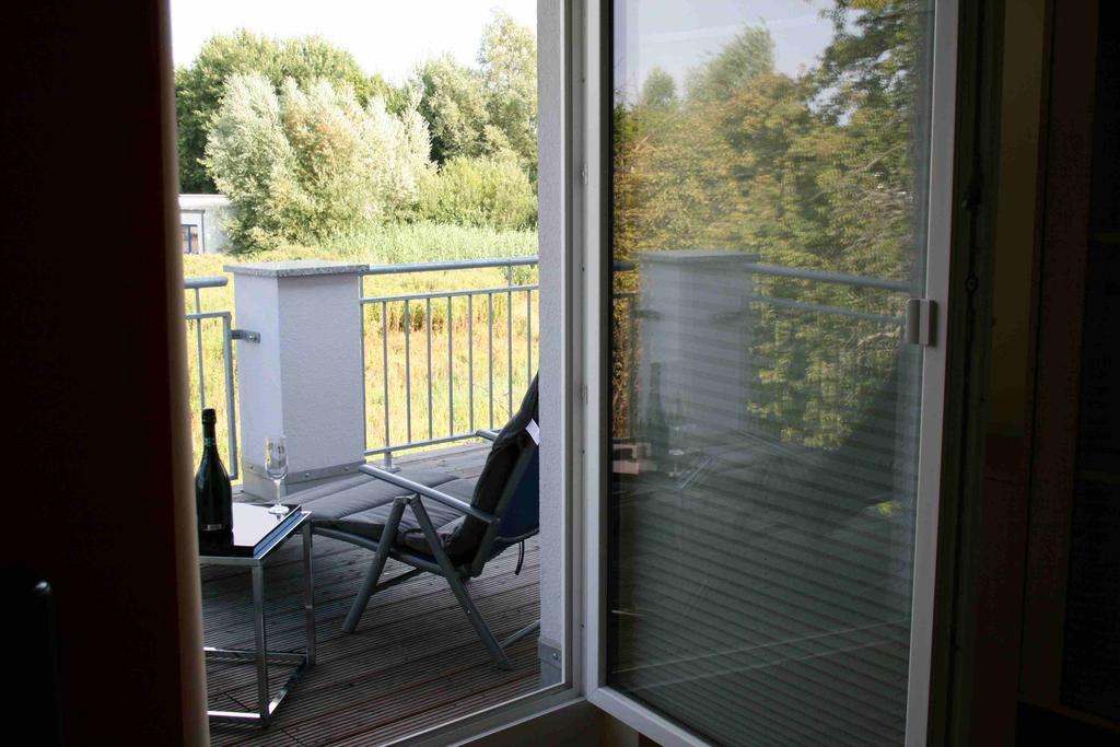 Uebernachtung Bei Michael - Ferienwohnung Rostock Exterior photo